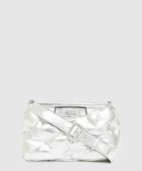 미디엄 사이즈의 숄더백