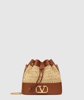 VLOGO SIGNATURE 라피아 미니 버킷백