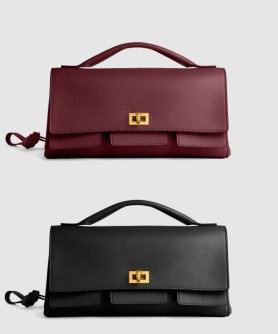 벨 에어 스몰 클러치 온 스트랩 834943