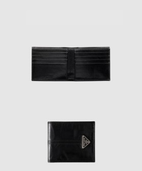 삼각 메탈 로고 플랩 가죽 지갑 2M0513