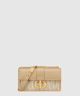 30 Montaigne East-West 체인백 M9334