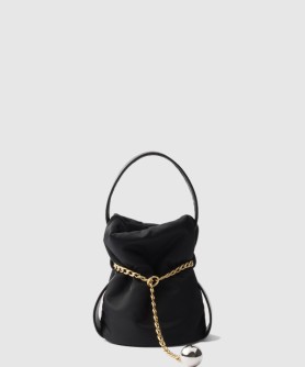 쁘띠 삭 누아르 미니 리나일론 및 나파 가죽 버킷백 1BE088